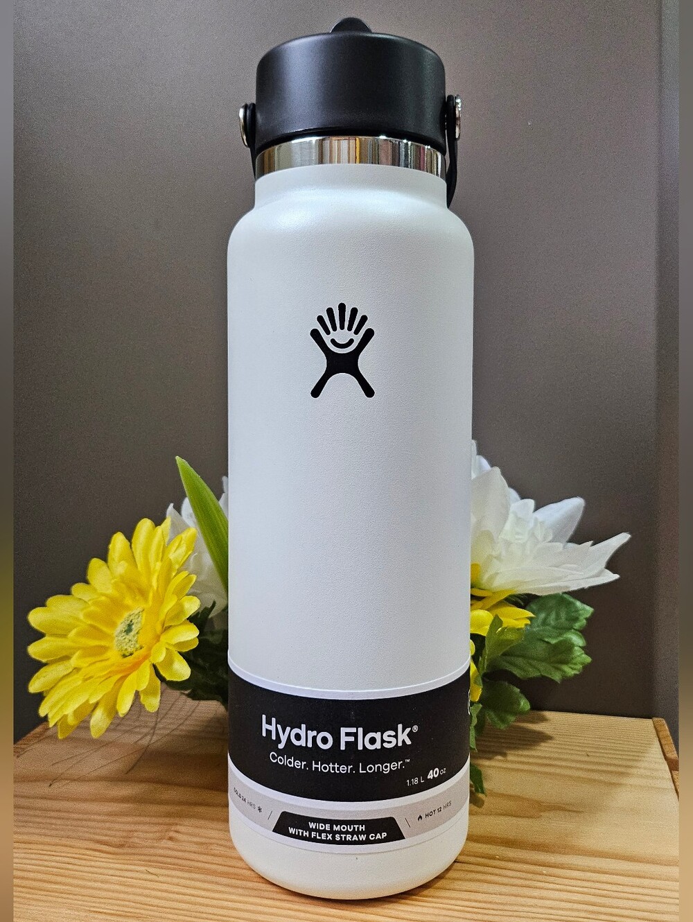 Hydro Flask Water Bottle 40oz